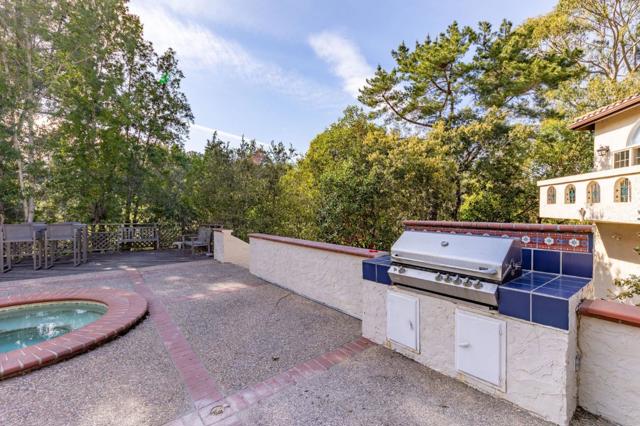 1035 Macadamia Drive, Hillsborough CA: https://media.crmls.org/mediaz/cc8fa82e-e136-49e7-b038-c83bd4225084.jpg