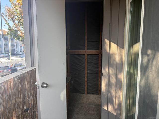 5962 Rancho Mission RD, San Diego CA: https://media.crmls.org/mediaz/cc90c0dc-bff4-4678-a506-258bdca0242c.jpg