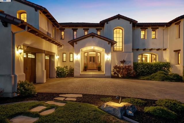 6340 Inspiration Ter, Pleasanton CA: https://media.crmls.org/mediaz/cc90dd06-112e-425f-a2ca-d1864257d7ed.jpg