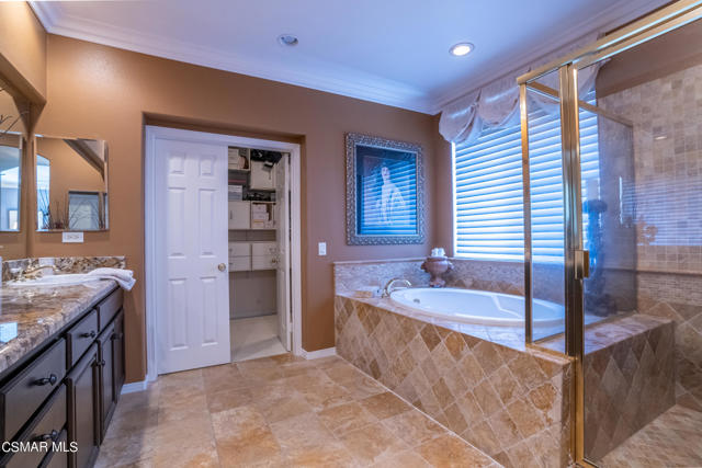 19 Master Bathroom