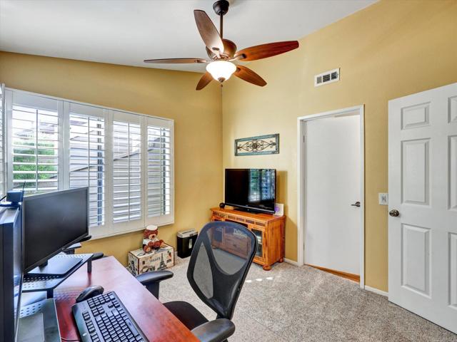 Detail Gallery Image 23 of 31 For 1091 Shadowridge Dr #114,  Vista,  CA 92081 - 2 Beds | 1 Baths