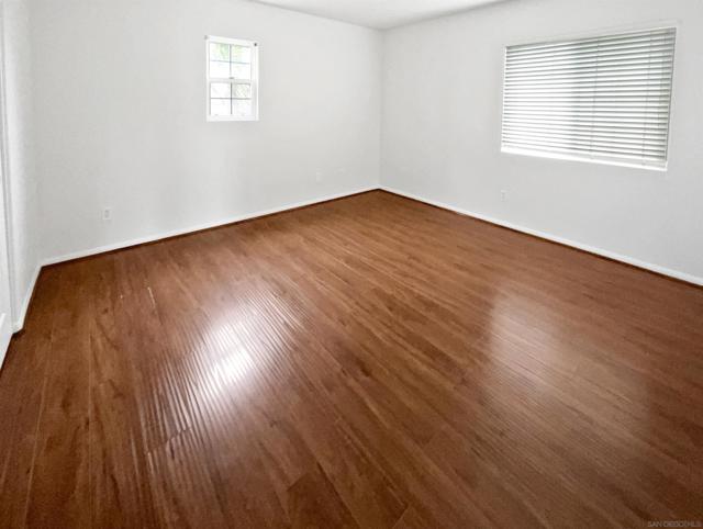 1393 Misty Ridge Pl, Chula Vista CA: https://media.crmls.org/mediaz/cc92b805-3cf6-45ed-8ca1-cd987f7c0987.jpg