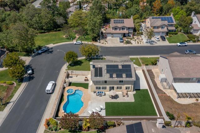1889 Autumn Ln, Vista CA: https://media.crmls.org/mediaz/cc92d094-60c2-4b9d-a45e-49a200e56f10.jpg