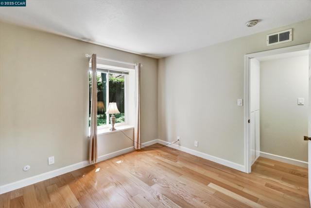 1598 Schenone Ct, Concord CA: https://media.crmls.org/mediaz/cc93cd6e-5a5b-495c-91cb-6b1adaa446bd.jpg