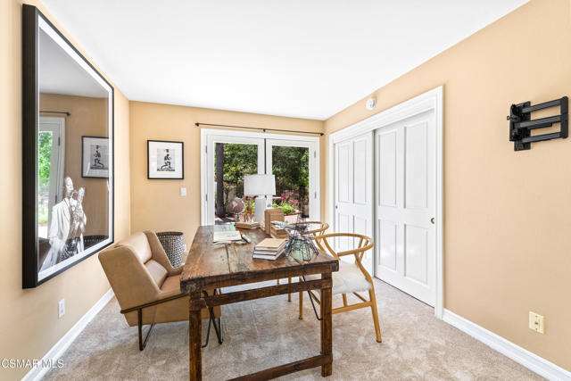 1074 Deseo Avenue, Camarillo CA: https://media.crmls.org/mediaz/cc94beff-94f6-415d-b7a3-ad98cad54e87.jpg