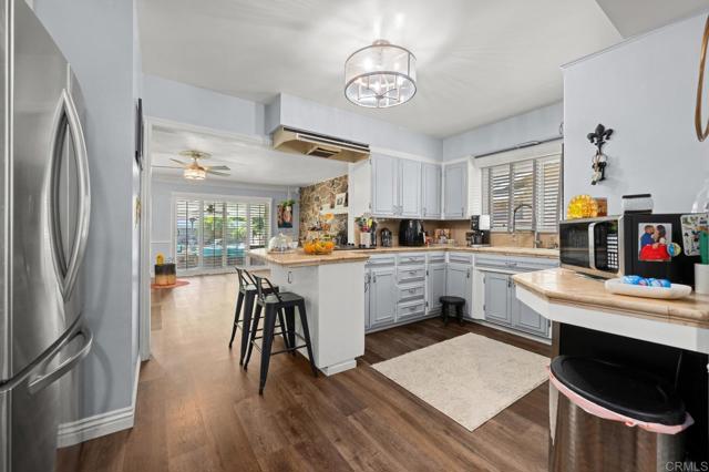 Detail Gallery Image 9 of 26 For 4064 Acacia St, Riverside,  CA 92503 - 4 Beds | 2 Baths