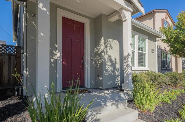 19130 Fallingwater Lane, Marina CA: https://media.crmls.org/mediaz/cc964d14-3ab4-4171-bef5-d2efad62685c.jpg