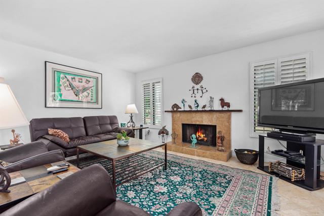 Detail Gallery Image 14 of 29 For 1990 Avenida La Posta, Encinitas,  CA 92024 - 4 Beds | 3 Baths