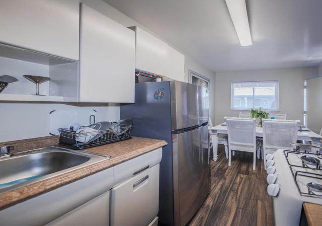 Image 18 of 43 For 309315 Oak Avenue
