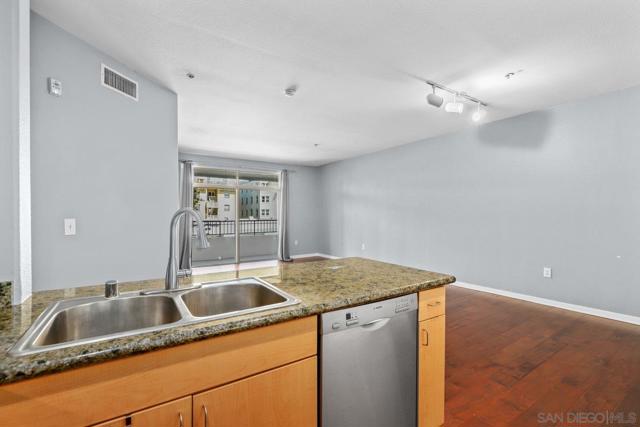 Image 4 of 18 For 1501 Front St  315