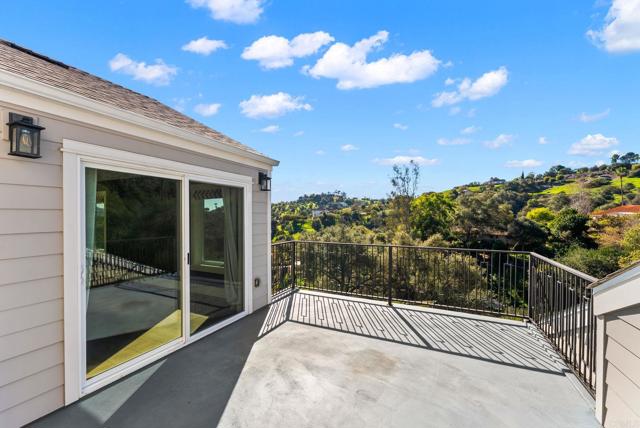 Detail Gallery Image 41 of 56 For 2747 via Del Robles, Fallbrook,  CA 92028 - 3 Beds | 3 Baths