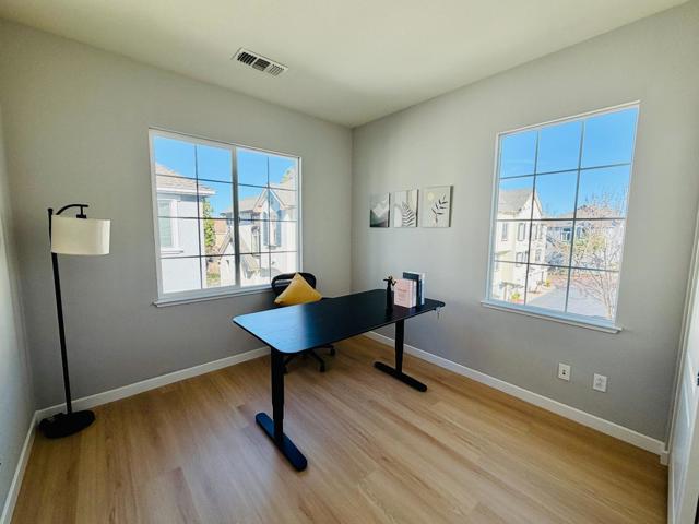 562 Montego Terrace, Sunnyvale CA: https://media.crmls.org/mediaz/cc9abbef-9fe8-4903-9ee1-6b2c10308d11.jpg