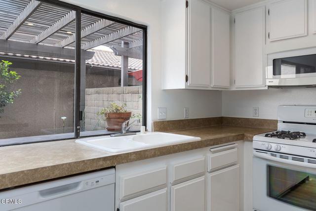 Detail Gallery Image 12 of 37 For 189 S Hollenbeck Ave, Covina,  CA 91723 - 3 Beds | 2/1 Baths