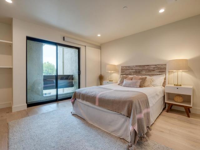 685 High Street, Palo Alto CA: https://media.crmls.org/mediaz/cc9bd61b-e7ab-4ccb-bcab-78f255d74db3.jpg
