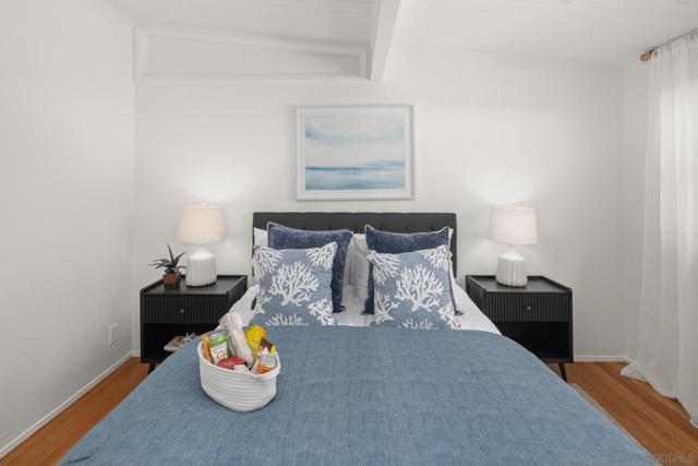 661 Balboa Avenue, Coronado CA: https://media.crmls.org/mediaz/cc9c49b5-3f60-4bf5-92d5-f7597dd63c18.jpg