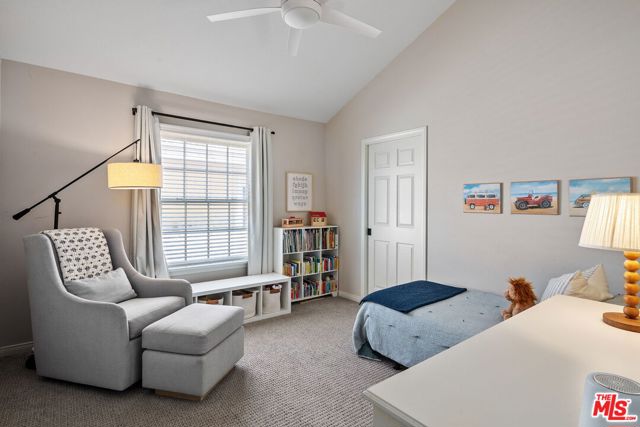 1121 Princeton Street, Santa Monica CA: https://media.crmls.org/mediaz/cc9c8115-8b3e-4d49-bf1a-14dd5fc610b3.jpg
