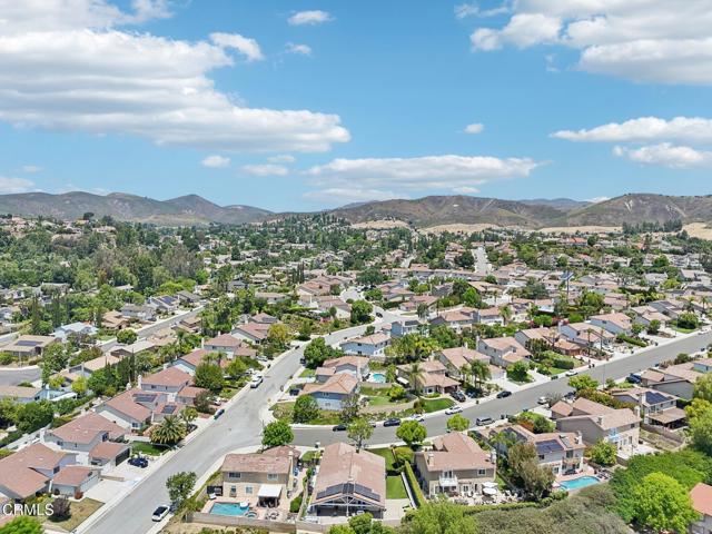 5406 luis Drive, Agoura Hills CA: https://media.crmls.org/mediaz/cc9cf594-1cdd-4399-a568-46d689525bbf.jpg