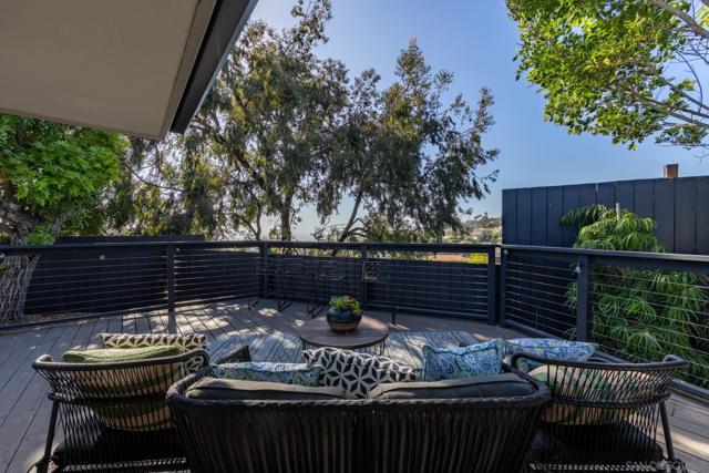 896 La Jolla Rancho Road, La Jolla CA: https://media.crmls.org/mediaz/cc9e987e-f194-487d-9f82-e7d48774ce68.jpg