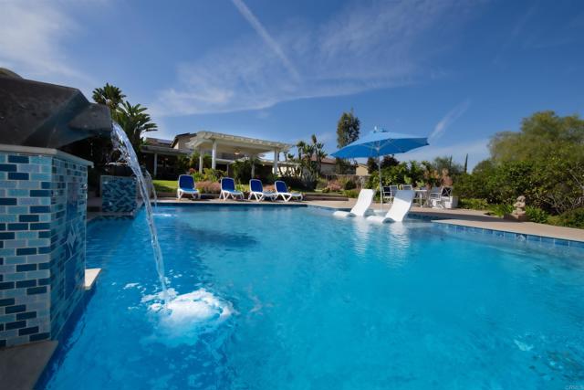 Detail Gallery Image 40 of 55 For 5506 Lipizzaner Cir, Oceanside,  CA 92057 - 4 Beds | 3/1 Baths