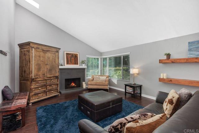 Detail Gallery Image 7 of 37 For 1207 Branding Iron Cir, Vista,  CA 92081 - 4 Beds | 3 Baths