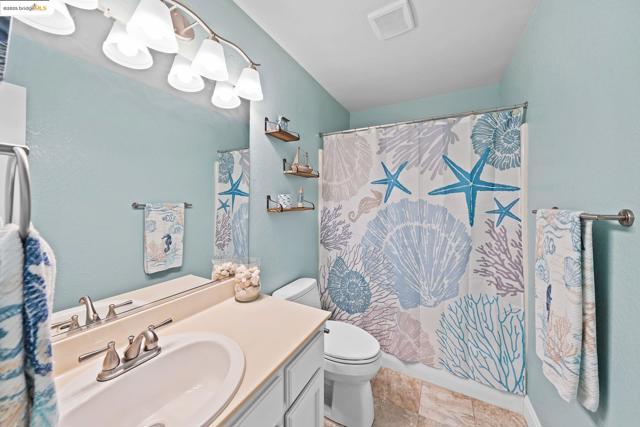 2256 Camborne Dr, Modesto CA: https://media.crmls.org/mediaz/cc9fa34f-4b08-414a-9cd7-31f99e903e1b.jpg