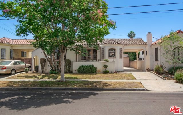 1558 Ellsmere Avenue, Los Angeles CA: https://media.crmls.org/mediaz/cc9fb3e0-b11d-4f6f-bdf2-a9acc0f64899.jpg