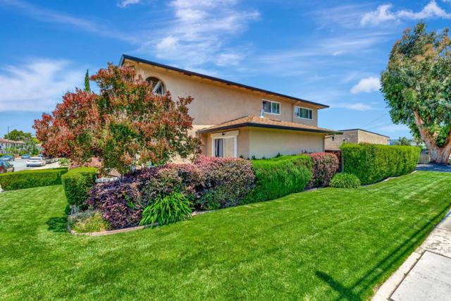 1144 Delna Manor Lane, San Jose CA: https://media.crmls.org/mediaz/cca0fc4a-6bfb-4d65-8e29-e91c2b2f43c3.jpg