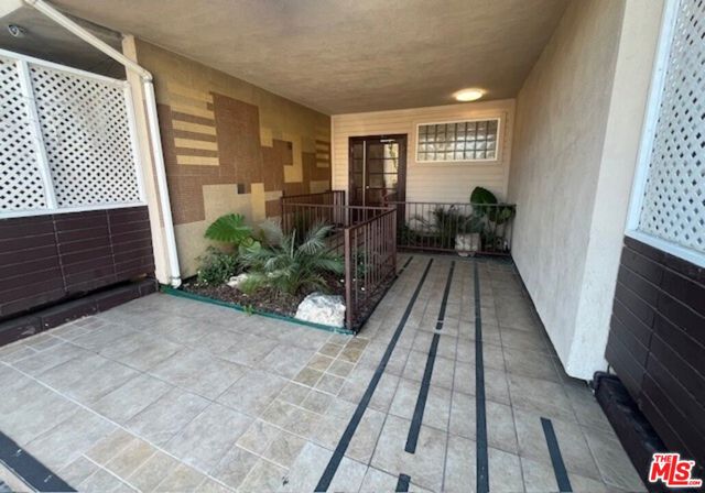 8567 Balboa Boulevard, Northridge CA: https://media.crmls.org/mediaz/cca1578e-344d-4fe9-a8b3-6be9c05e1aaa.jpg