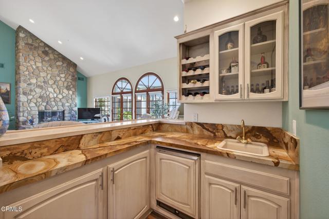 Detail Gallery Image 11 of 43 For 10995 Alto Ct, Oak View,  CA 93022 - 4 Beds | 4 Baths