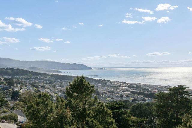 170 Beachview Avenue, Pacifica CA: https://media.crmls.org/mediaz/cca1fb80-5e94-41f4-9cde-650d84da906a.jpg