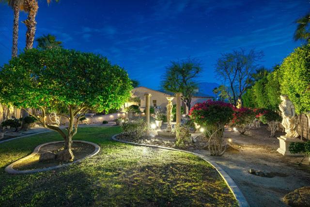 52540 Vino, La Quinta CA: https://media.crmls.org/mediaz/cca28a9e-1fbe-45d7-a007-c1203326f8f0.jpg