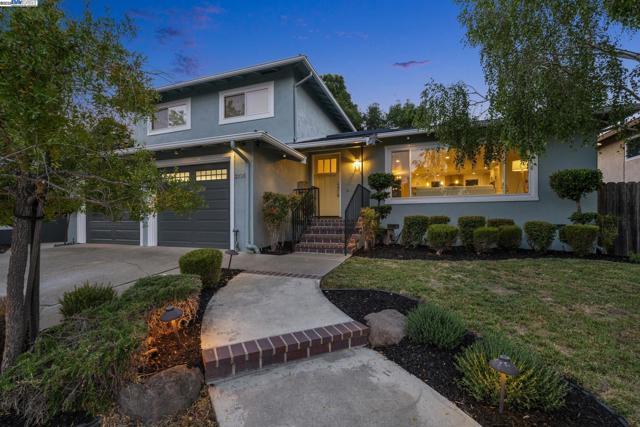 3134 Terry Ct, Castro Valley CA: https://media.crmls.org/mediaz/cca2d7f2-cf4b-4c40-9066-0cbf17131b92.jpg