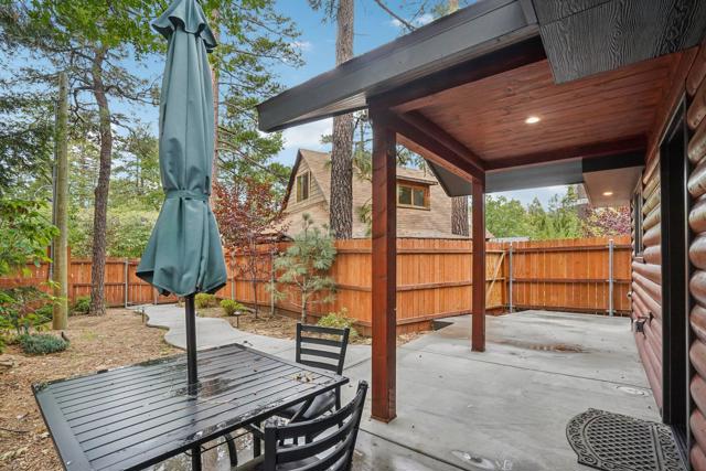 25750 Alderwood, Idyllwild CA: https://media.crmls.org/mediaz/cca365a9-93fd-4cd2-9206-37076922fb6a.jpg