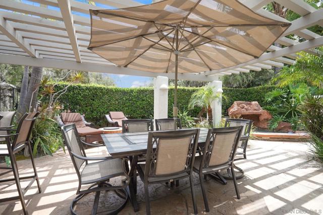 26 Mercato, Laguna Niguel CA: https://media.crmls.org/mediaz/cca40512-650a-49d9-bec7-28e3d52ece8b.jpg