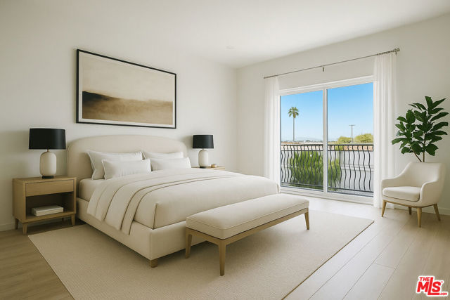 3401 S Bentley Avenue, Los Angeles CA: https://media.crmls.org/mediaz/cca43ffe-1462-4da0-8516-8f74b4ceb912.jpg