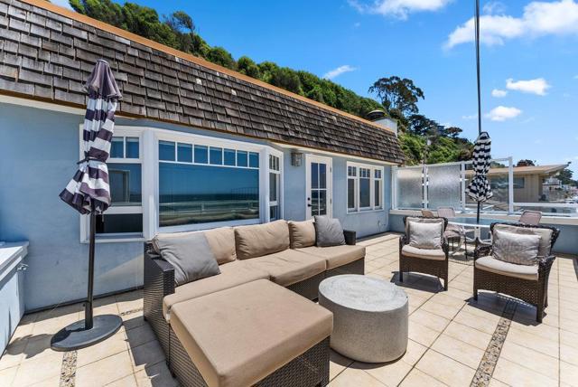 325 Beach Drive, Aptos CA: https://media.crmls.org/mediaz/cca4bb6f-9fe3-4a8d-87de-6a7453ba76c6.jpg