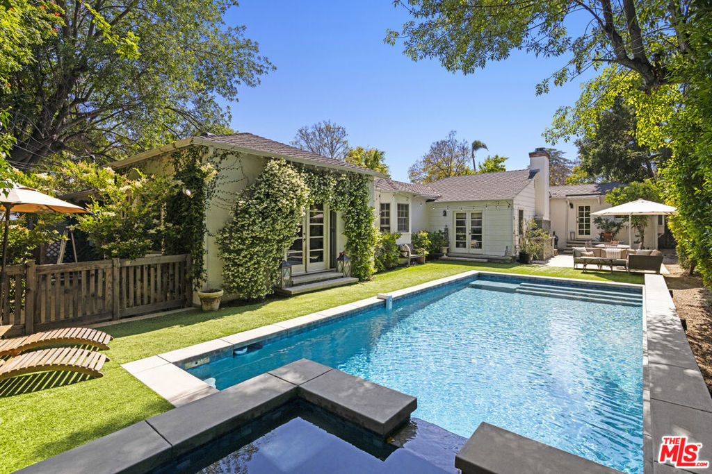 13967 Davana Terrace, Sherman Oaks, CA 91423