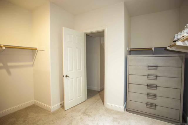 16632 Rose Of Tralee Ln, San Diego CA: https://media.crmls.org/mediaz/cca5063c-4032-42bb-b2ce-88a9f253f22d.jpg