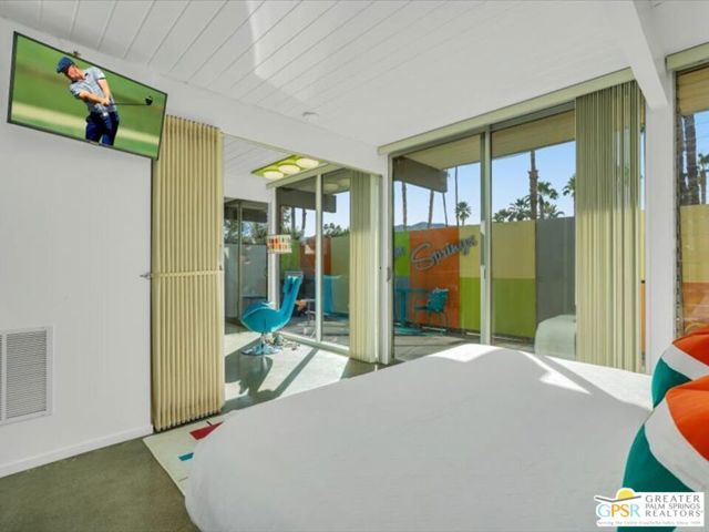 1111 E Palm Canyon Drive, Palm Springs CA: https://media.crmls.org/mediaz/cca5c9e1-ede8-4a4f-8f10-fad835d690f3.jpg