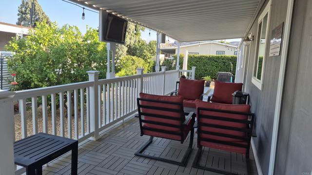 21434 Tumbleweed Way, Saugus CA: https://media.crmls.org/mediaz/cca6dbbf-3fd0-4c47-a1e5-1e7cd81c5526.jpg
