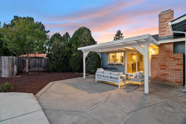 5963 Larabee Court, San Jose CA: https://media.crmls.org/mediaz/cca840ba-1753-457f-9641-5520c376c832.jpg