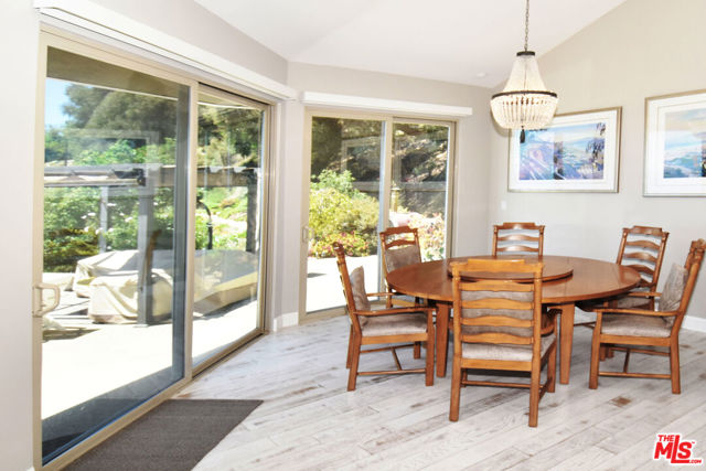 3279 Rambla Pacifico Street photo 8