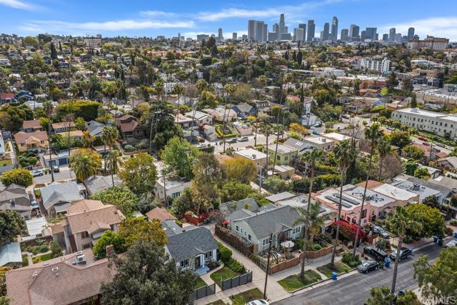 1400 Angelus Avenue, Los Angeles CA: https://media.crmls.org/mediaz/ccaa0bba-7bce-458a-9587-6bd0ec5724f5.jpg