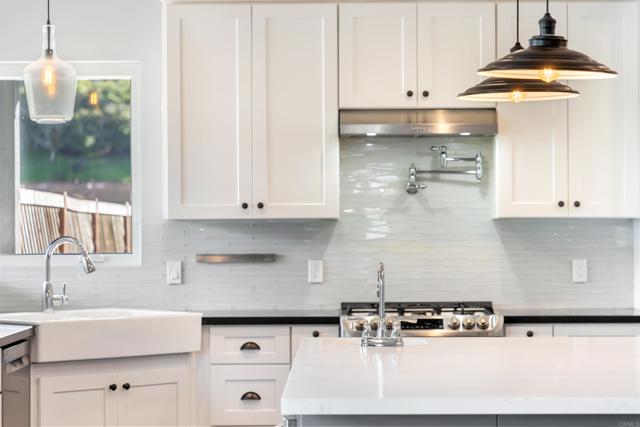 3024 Gopher Canyon Rd, Vista CA: https://media.crmls.org/mediaz/ccac3ff4-c0f3-477a-bc8e-35a200c5c4ee.jpg