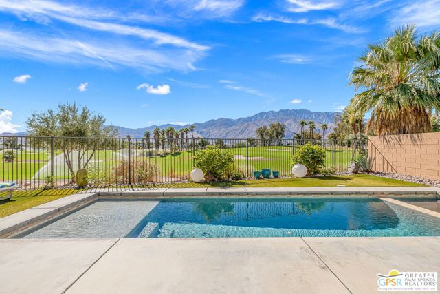 1385 Passage Street, Palm Springs, CA 92262