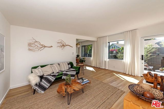 1964 Vista Del Mar Street, Los Angeles CA: https://media.crmls.org/mediaz/ccacf902-9186-42a7-a63d-3b0faeea4fff.jpg