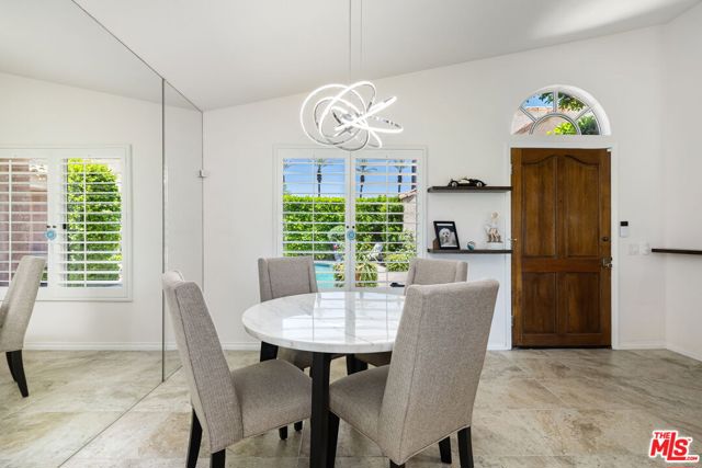 69385 Avenida De Las Montanas, Cathedral City CA: https://media.crmls.org/mediaz/ccad4402-03e7-4d67-90aa-b5335f8a2db1.jpg
