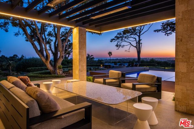 4610 Via Vistosa, Santa Barbara CA: https://media.crmls.org/mediaz/ccaeb858-ca32-40de-a9c8-d2b3377e1504.jpg