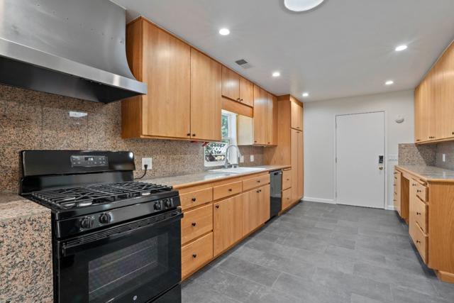 1486 Richards Avenue, San Jose CA: https://media.crmls.org/mediaz/ccafd227-c899-4912-a184-b3c35cbfda3d.jpg