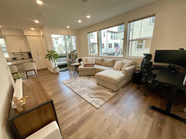 Detail Gallery Image 10 of 45 For 419 Atlas, Escondido,  CA 92025 - 2 Beds | 2/1 Baths